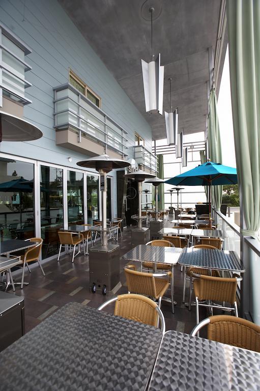 曼哈顿海滩酒店 餐厅 照片